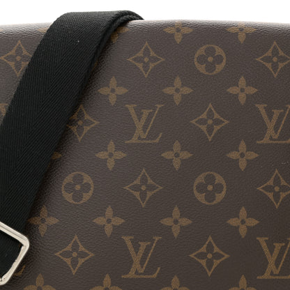 Louis Vuitton Monogram Macassar District PM 8 of 15