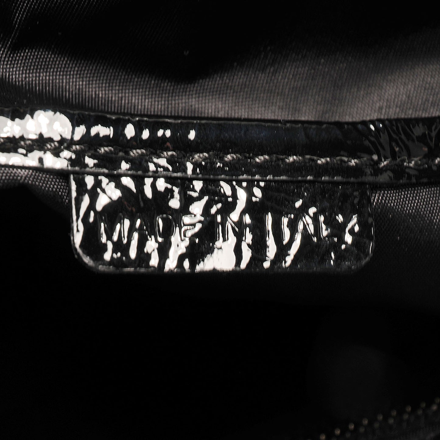 Nylon Beat Check Medium Victoria Tote Black