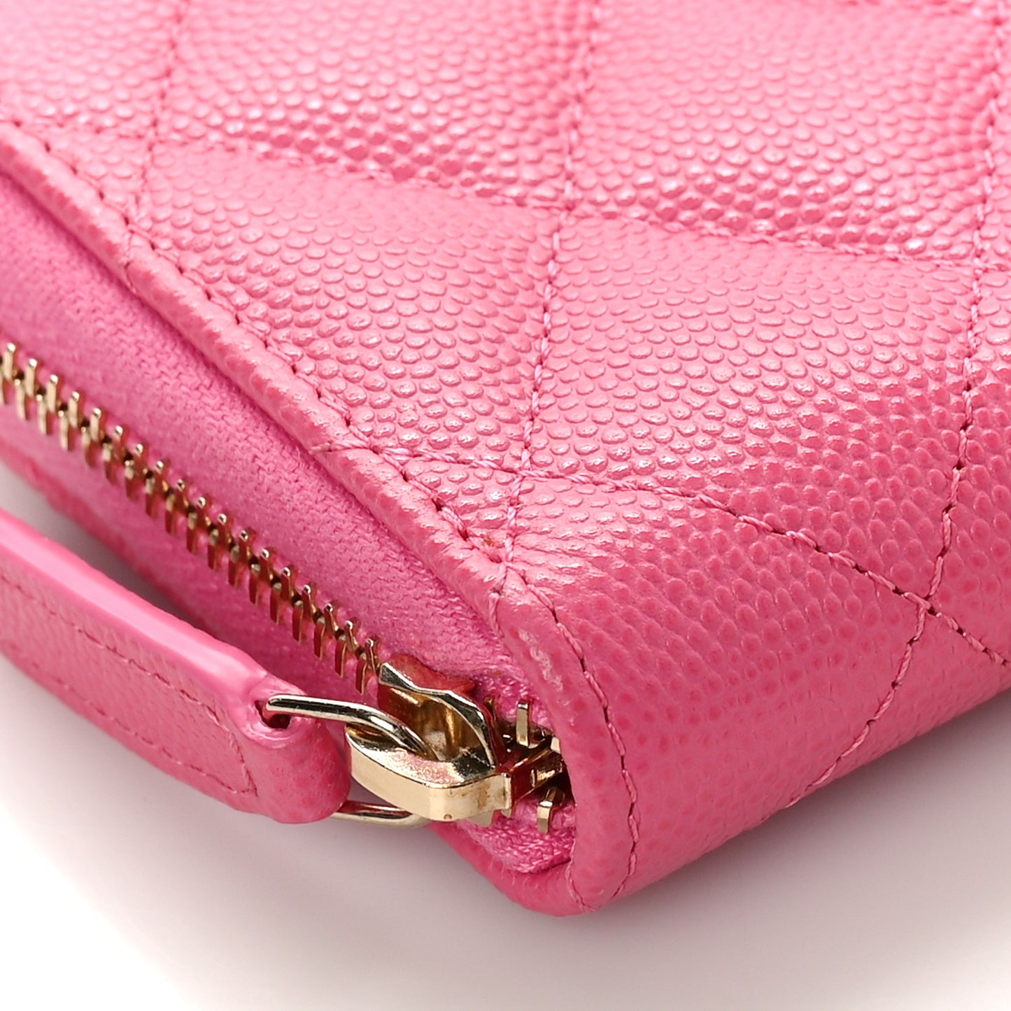 Caviar Quilted Zip Coin Purse Pink