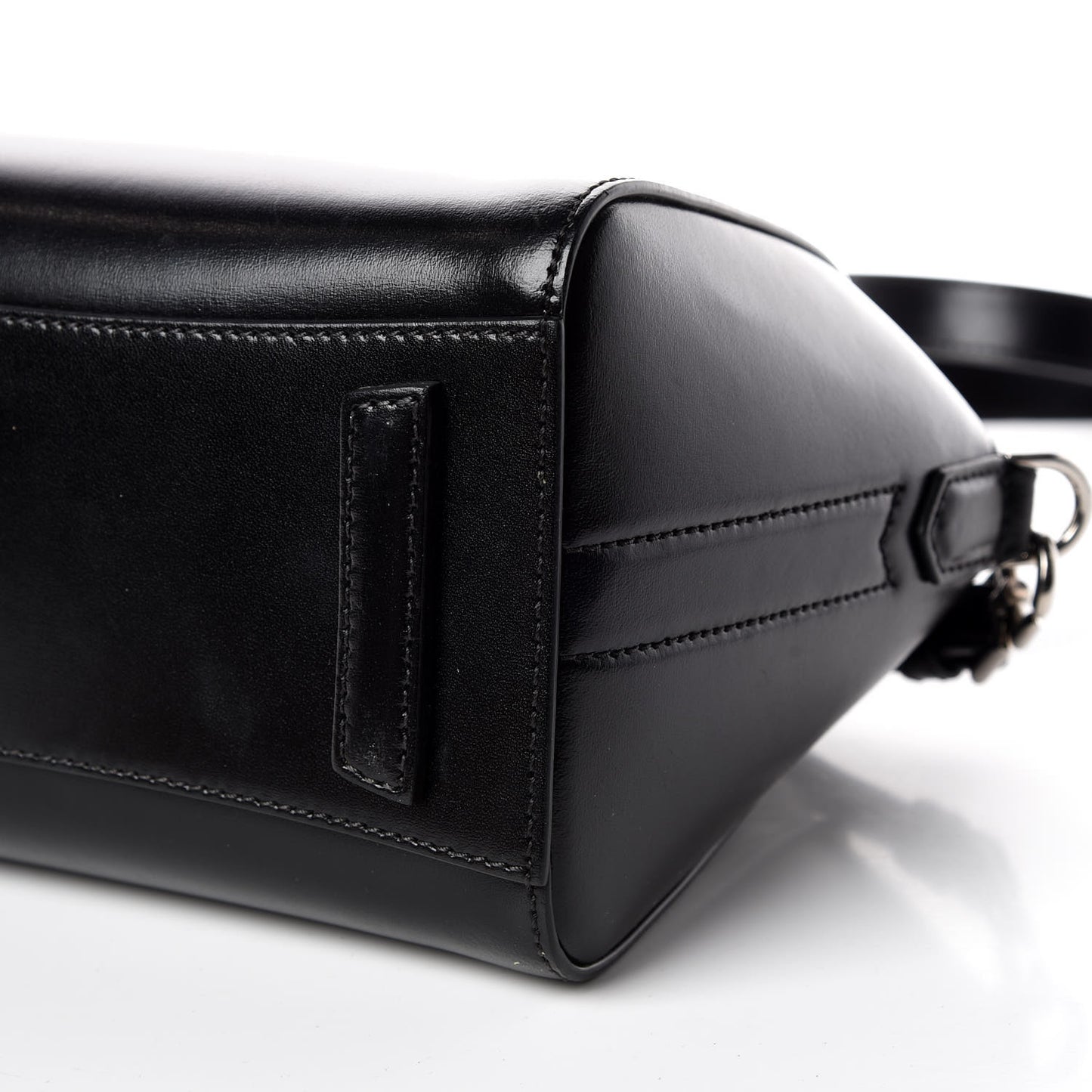 Shiny Lord Calfskin Mini Antigona Black