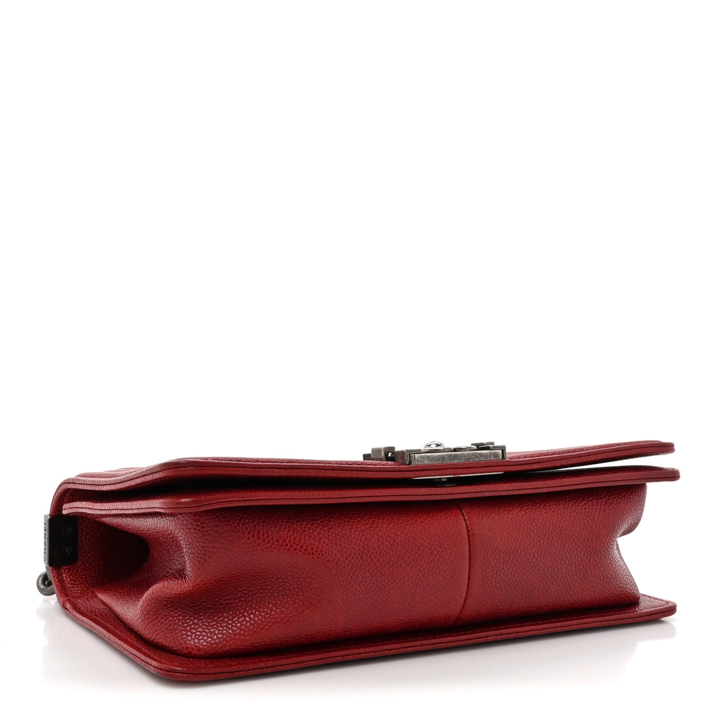 Caviar Quilted Medium Boy Flap Red