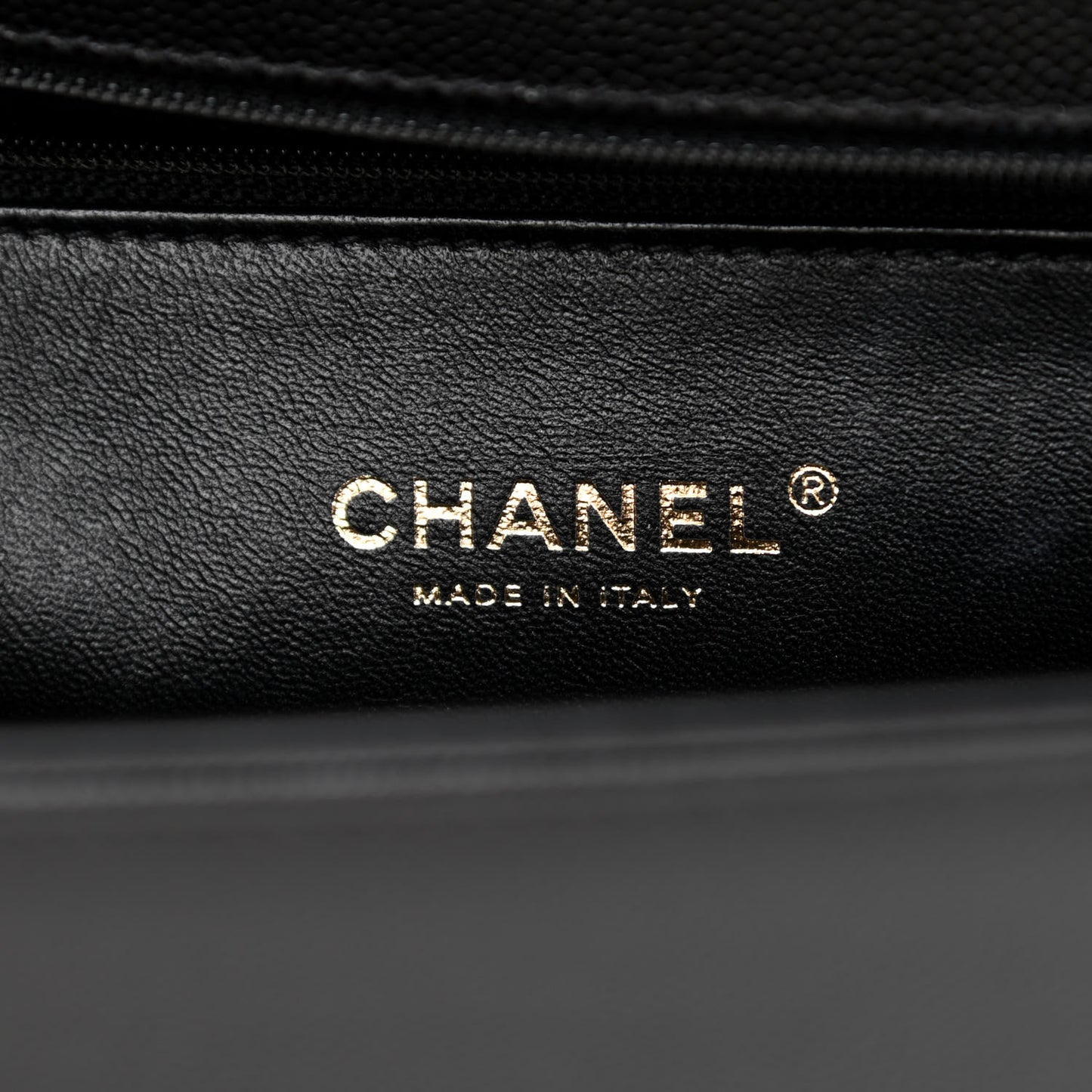 Caviar Quilted New Medium Boy Flap Black