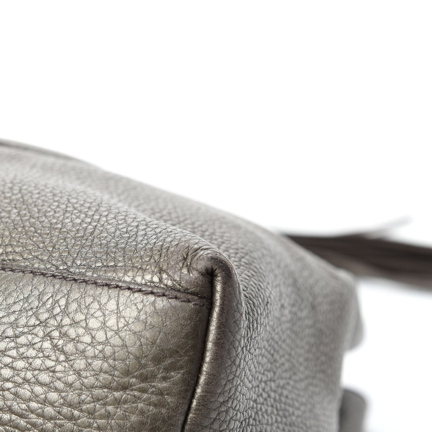 Metallic Pebbled Calfskin Medium Soho Chain Shoulder Bag Sasso
