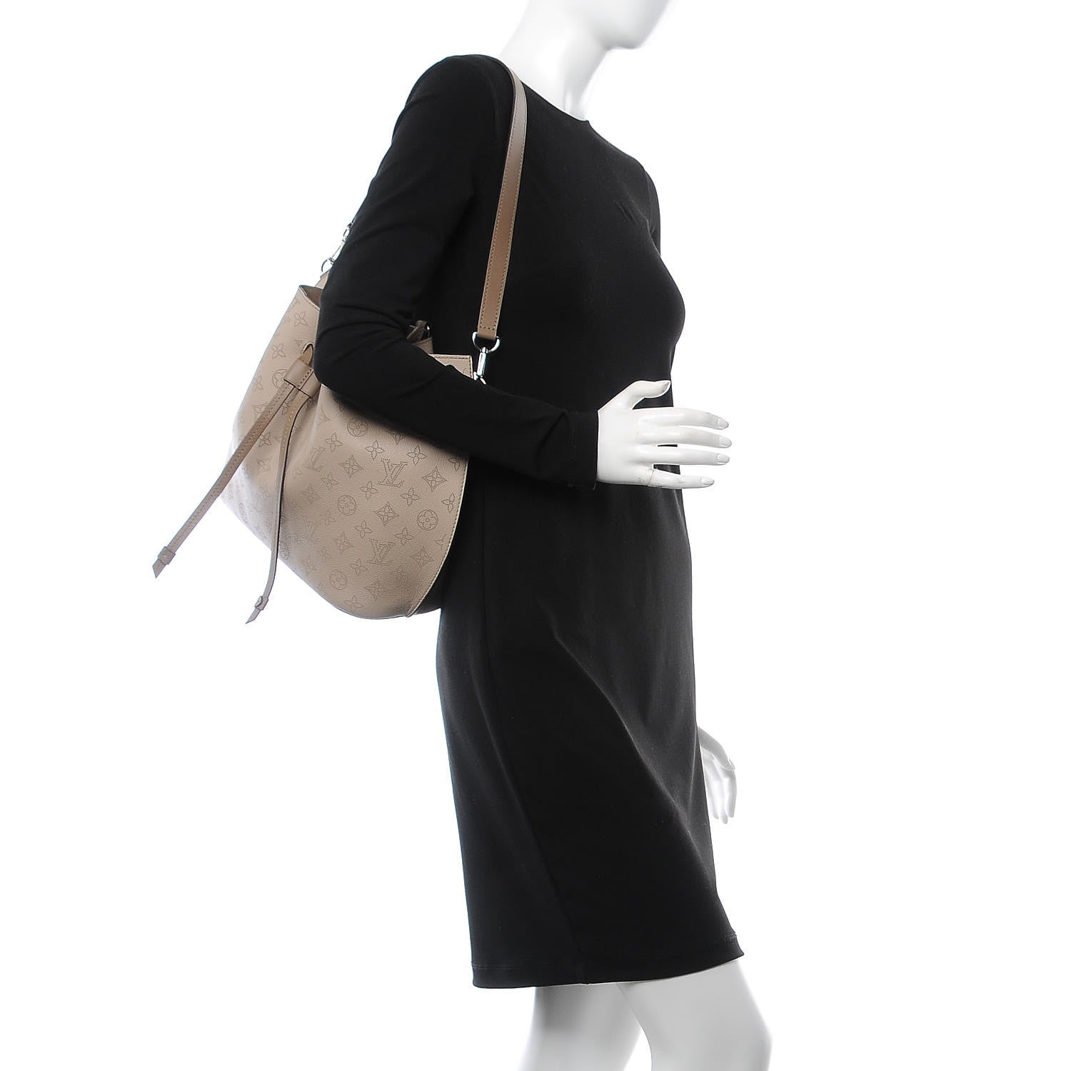 Louis Vuitton Mahina Girolata Galet 3 of 10