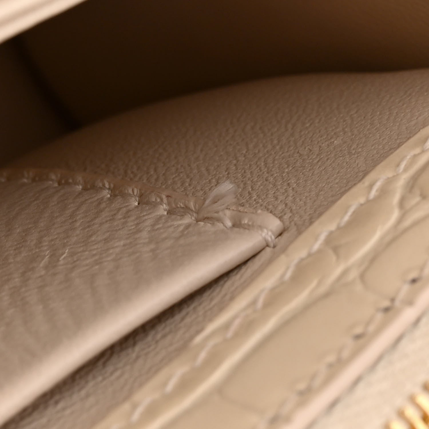 Balenciaga Shiny Calfskin Crocodile Embossed Hourglass Chain Bag Cream 10 of 13