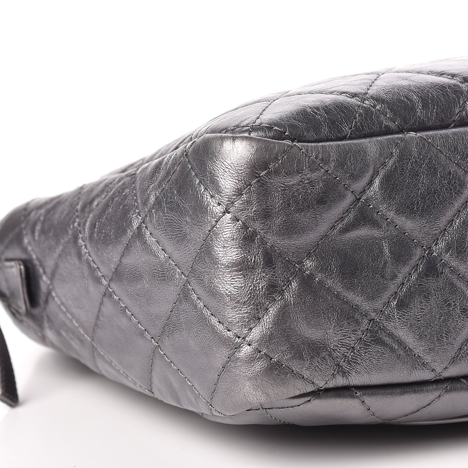 Chanel Metallic Aged Calfskin Quilted Large Reissue Camera Case Silver 9 of 10