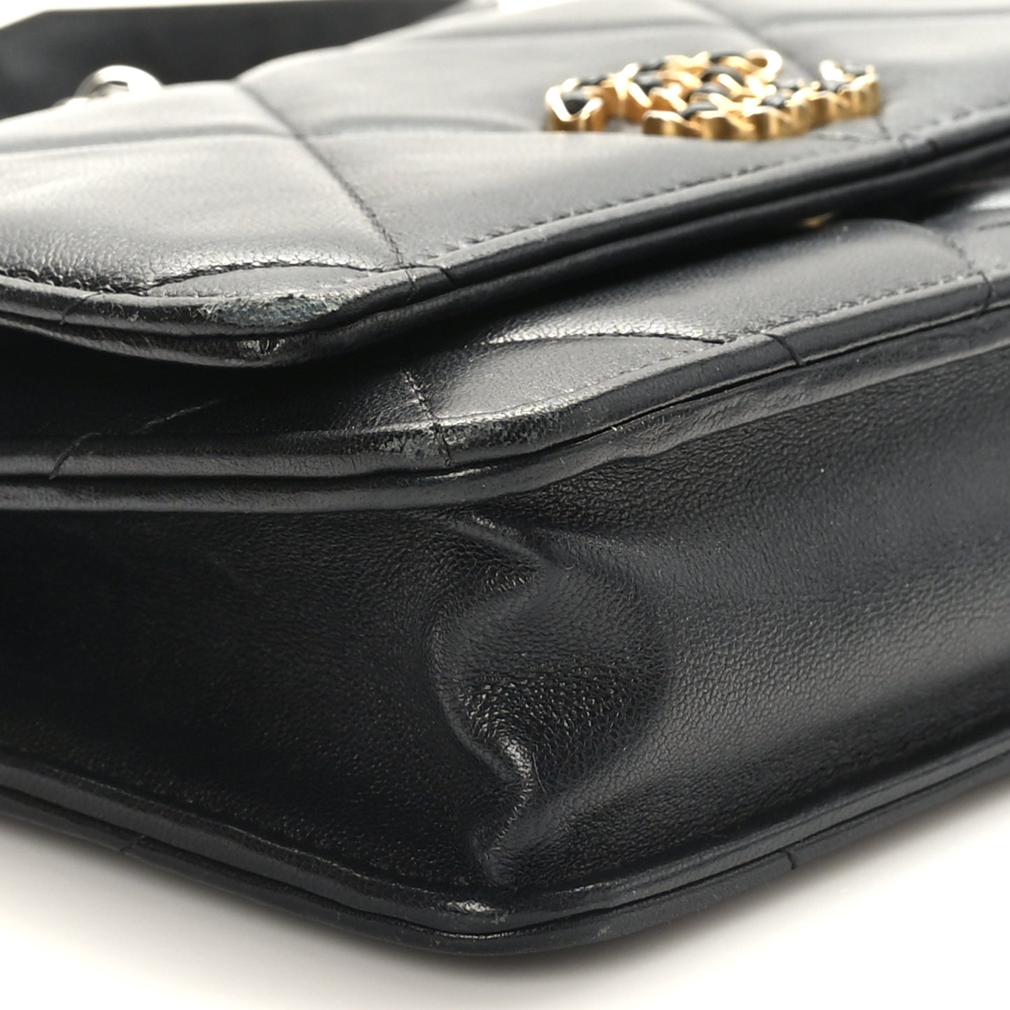 Lambskin Quilted Chanel 19 Wallet On Chain WOC Black