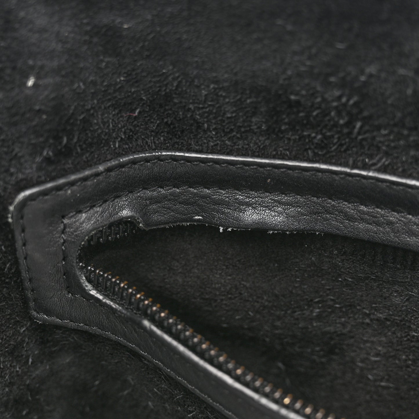 Supple Calfskin Medium Phantom Luggage Black