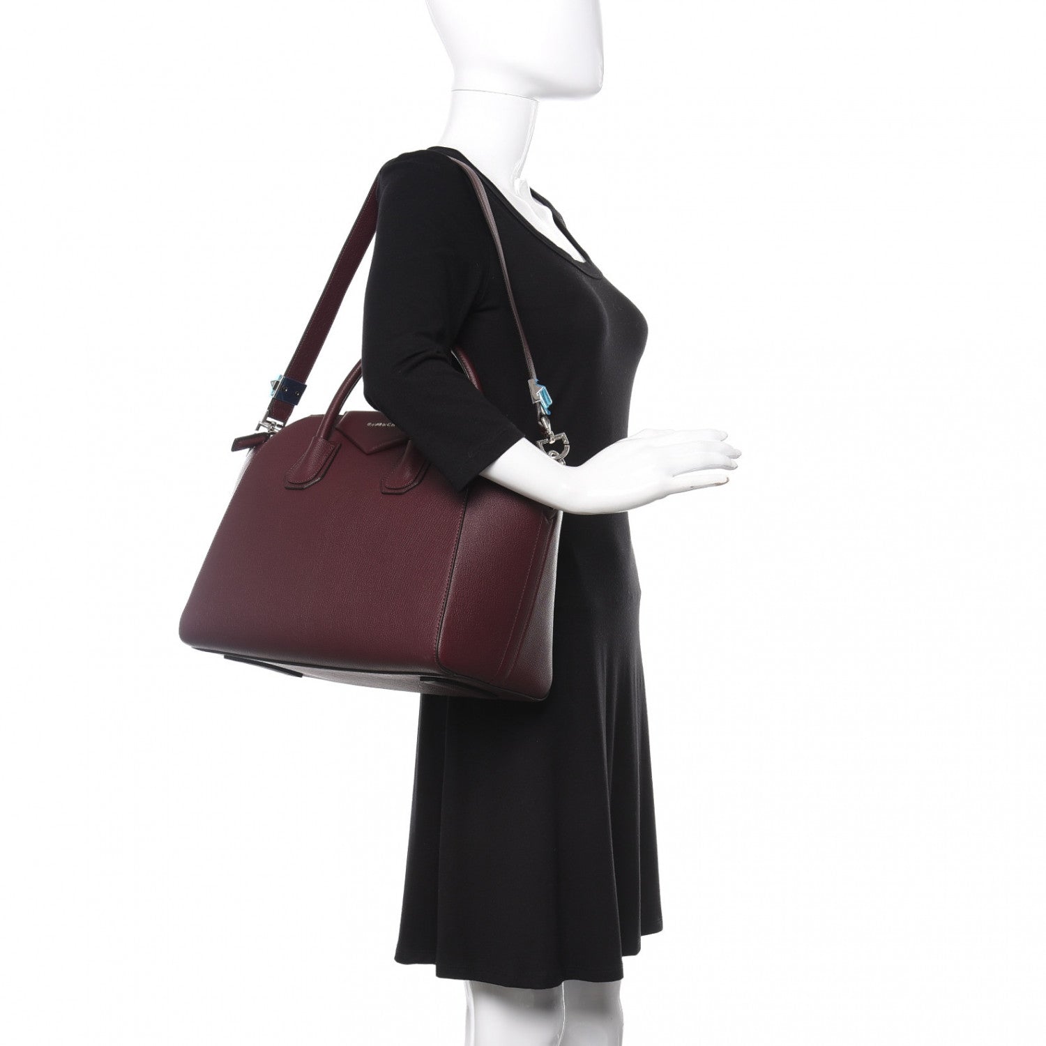 Givenchy Sugar Goatskin Medium Antigona Aubergine 2 of 11