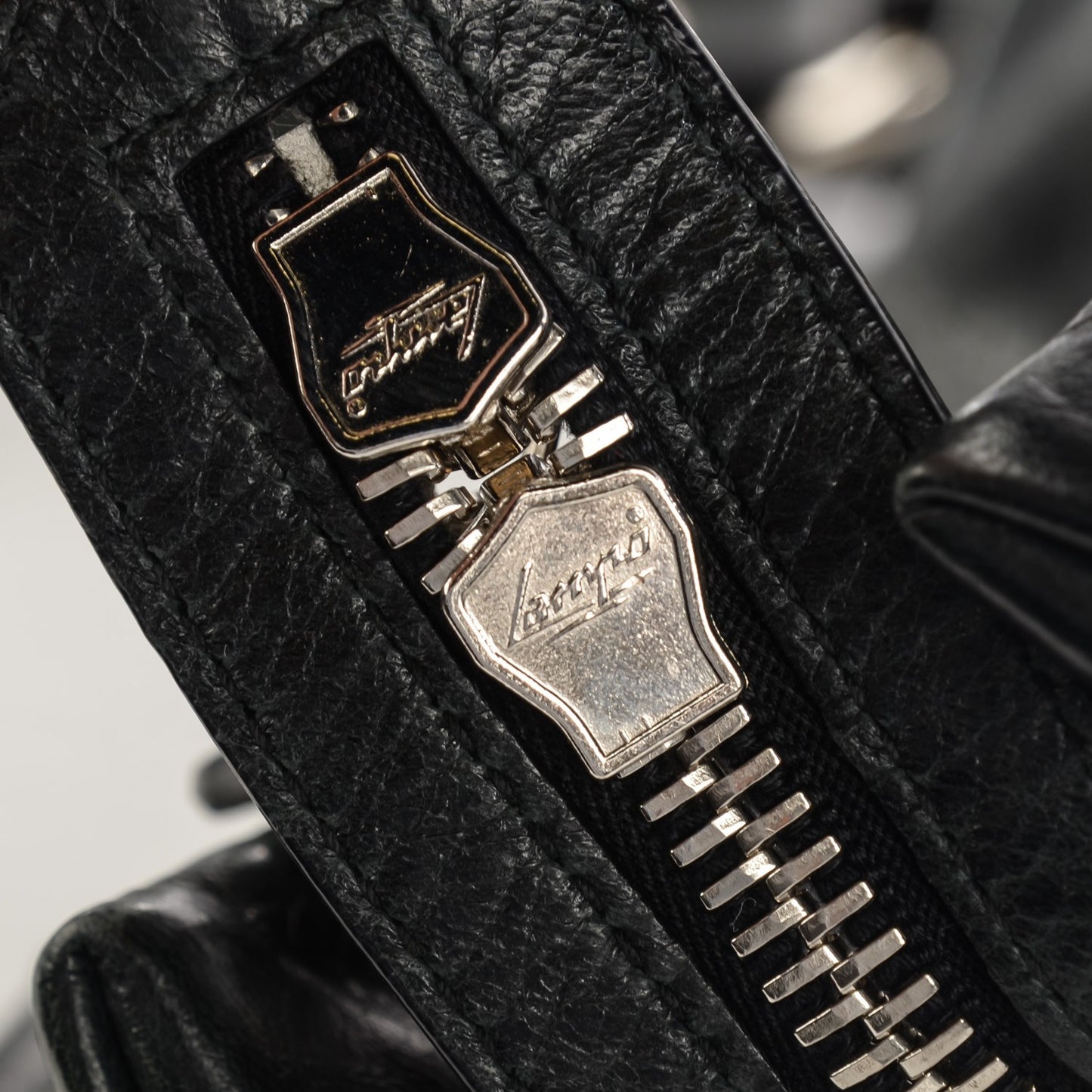Agneau Giant 21 Silver Hardware Mid Day Black