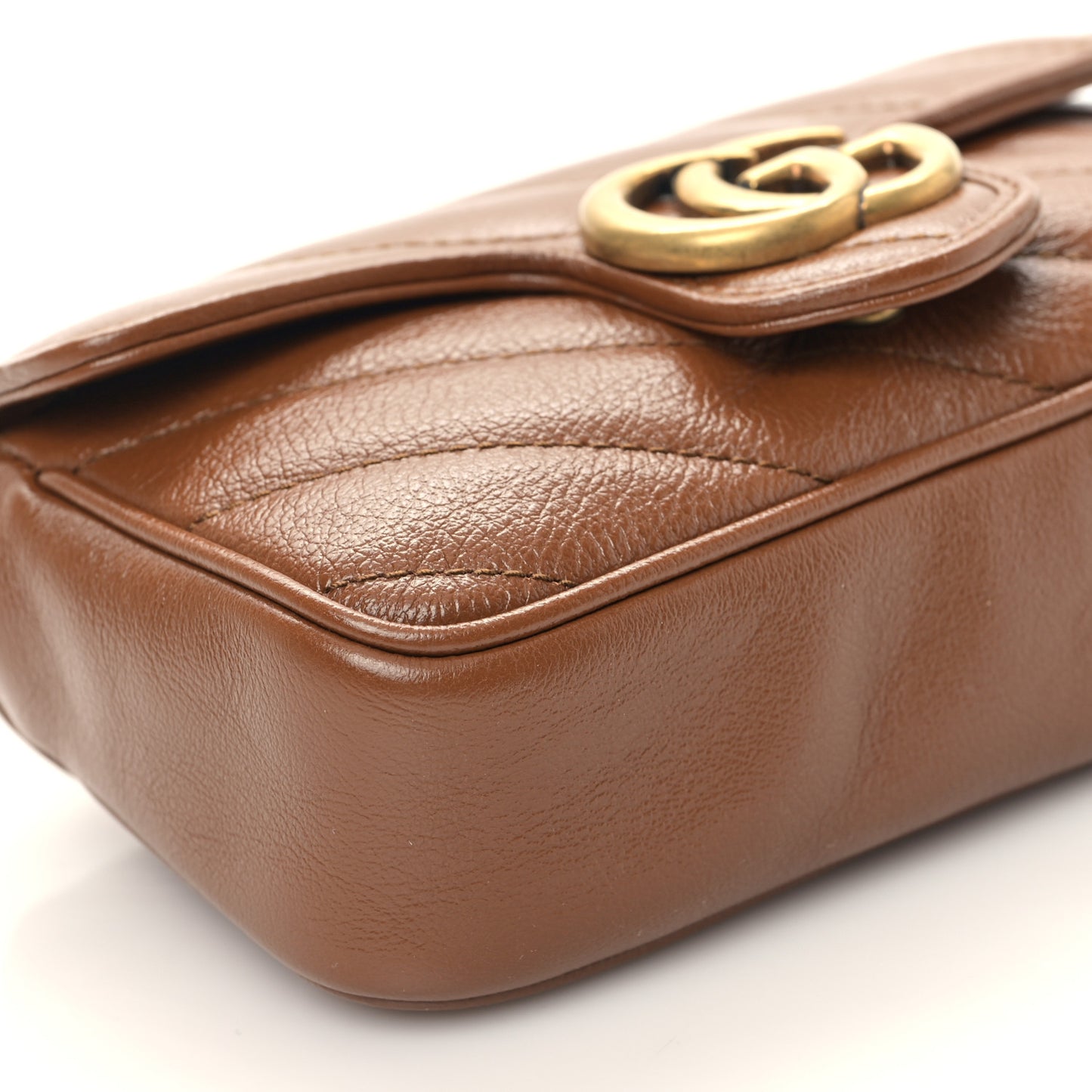 Calfskin Matelasse Diagonal Super Mini GG Marmont Shoulder Bag Cuir