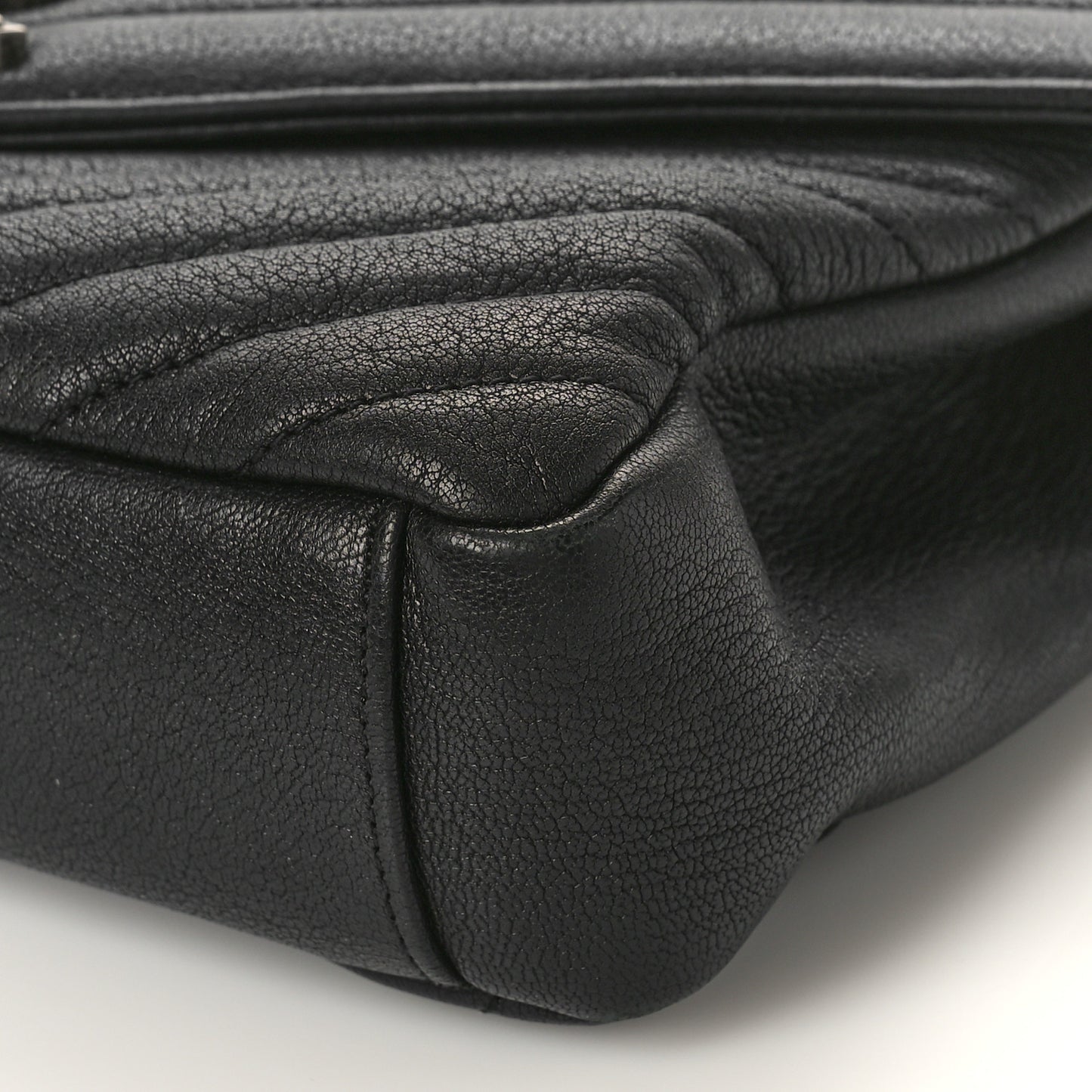 Sheepskin Matelasse Chevron Monogram Medium College Bag Black