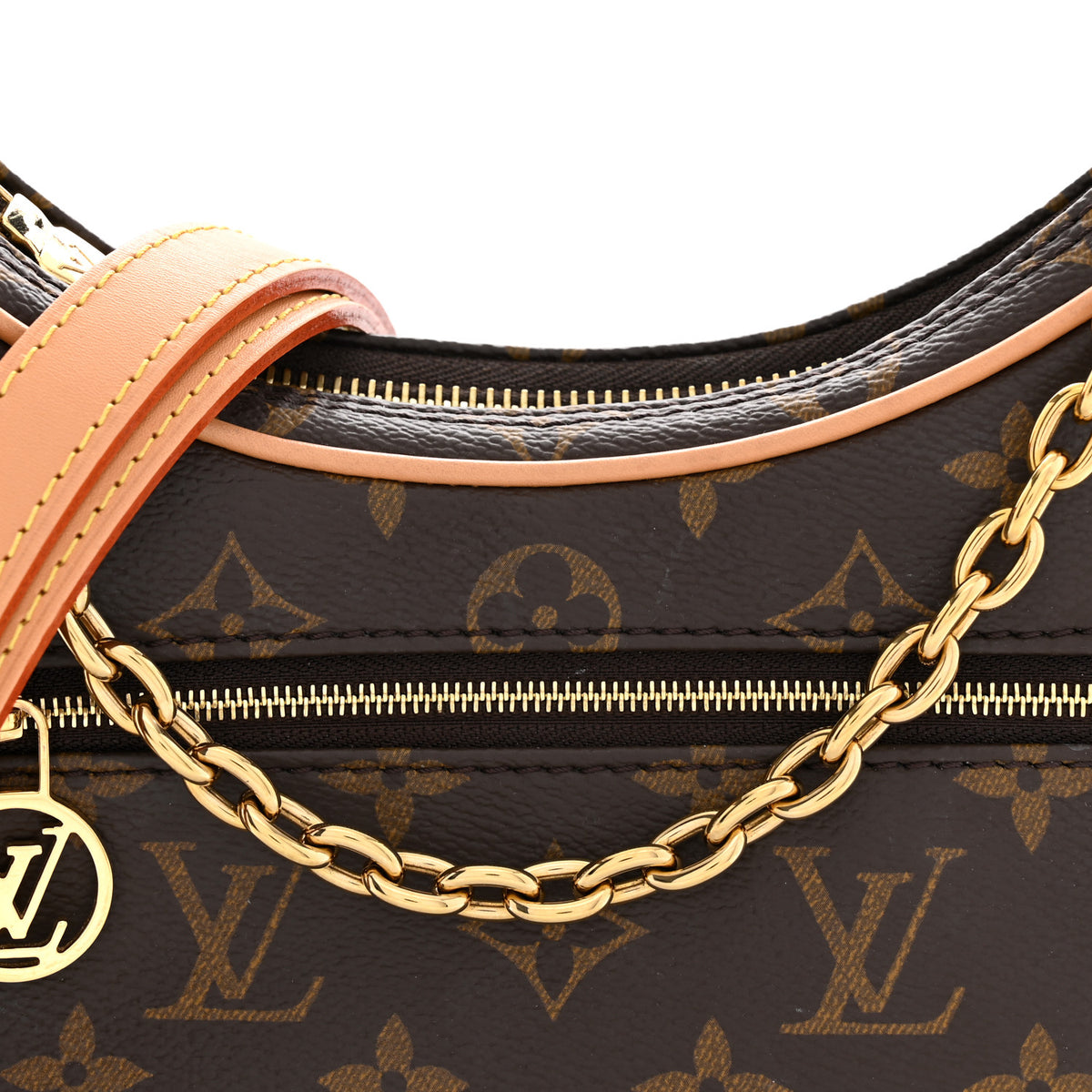 Monogram Loop