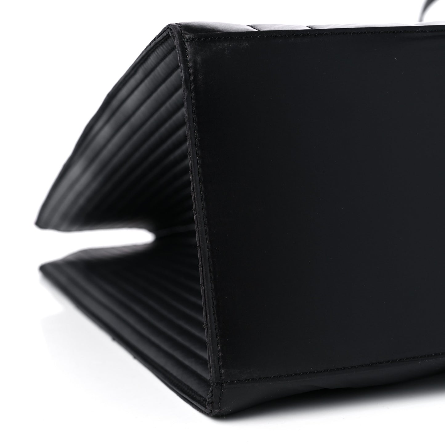 x MOOSE KNUCKLES Nylon Quilted Large Shopping Bag Black