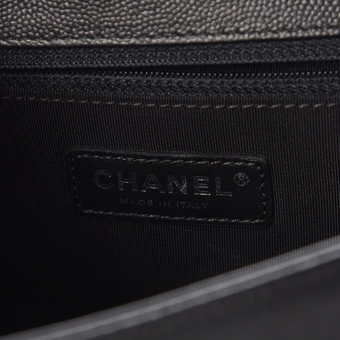Caviar Quilted New Medium Boy Flap So Black