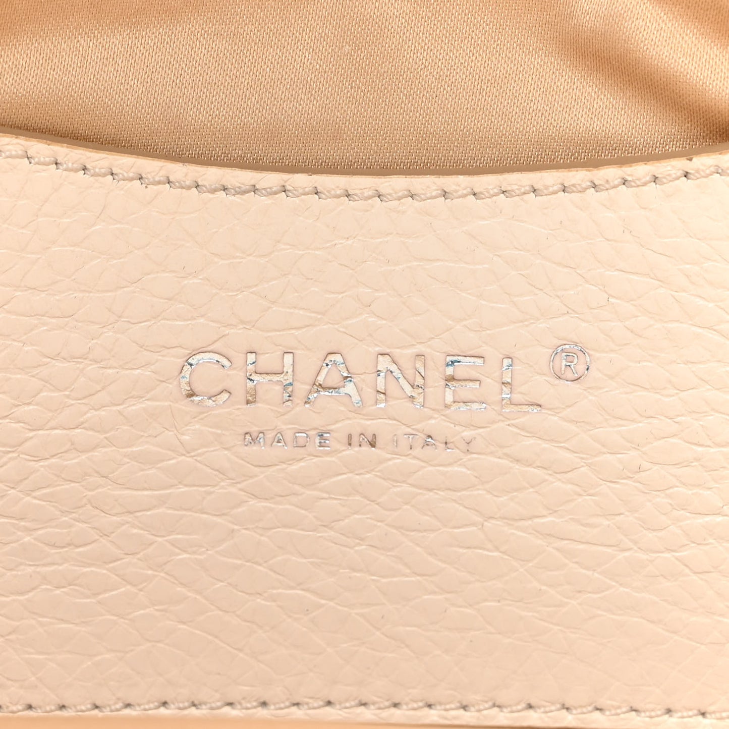 Glazed Calfskin Large On The Road Tote Beige Clair