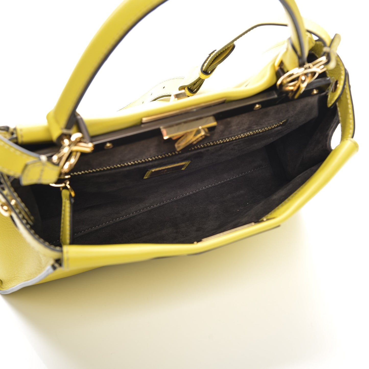 Vitello Seta Medium Peekaboo Iconic Satchel Cedro