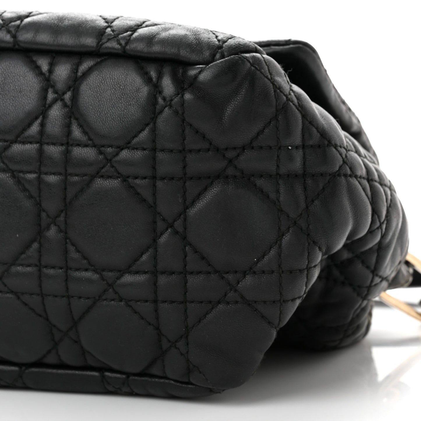 Lambskin Cannage Large New Lock Flap Black
