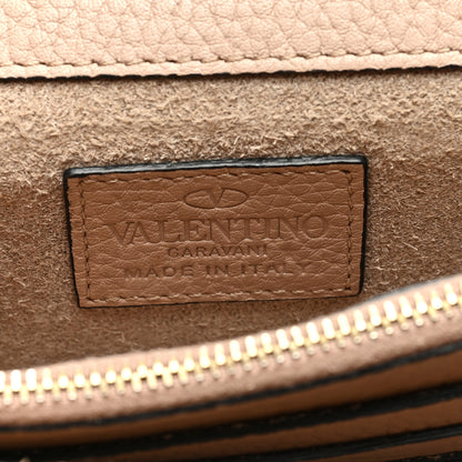 Valentino Garavani Pebbled Calfskin Rockstud Wallet On Chain Poudre 6 of 12