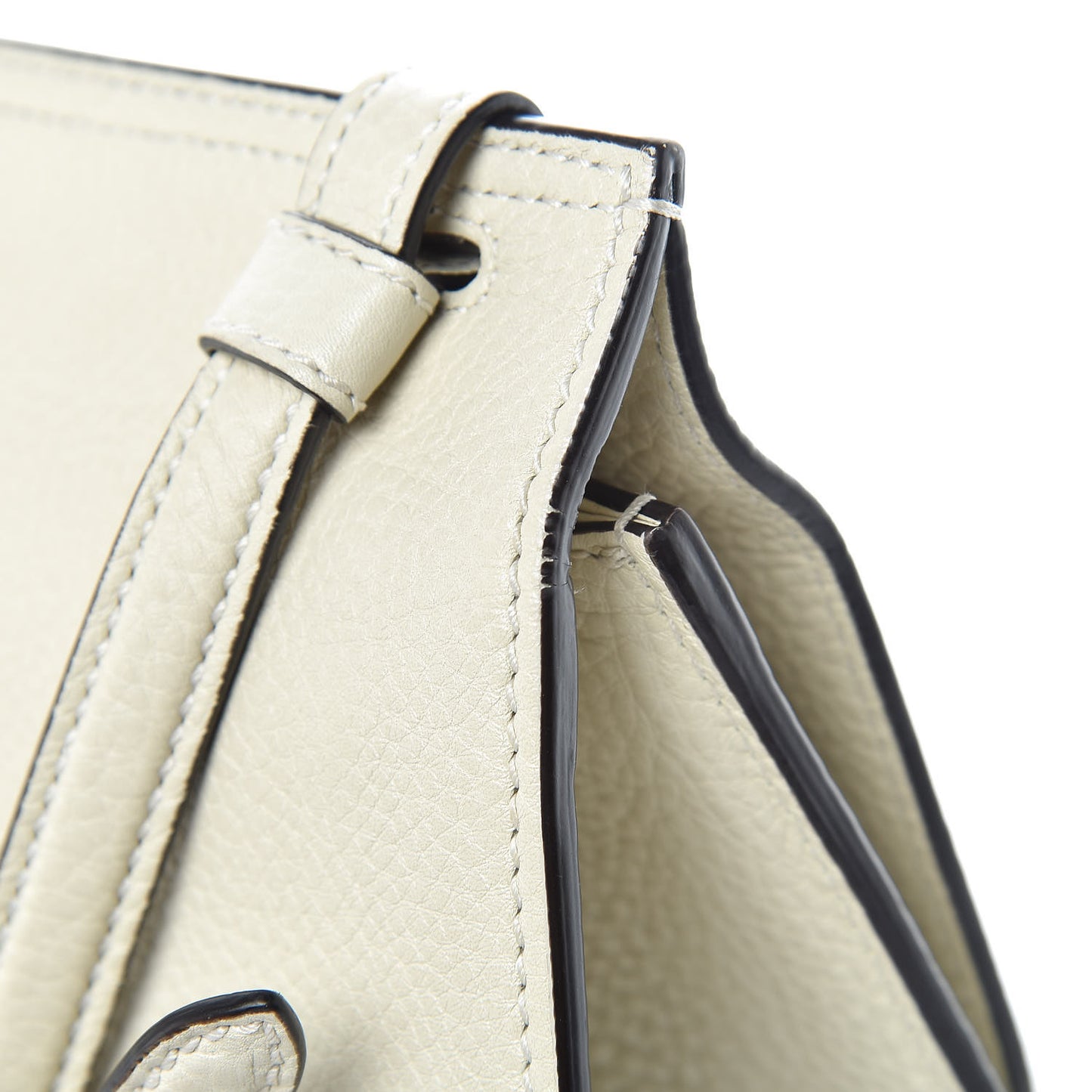 Pebbled Calfskin Medium Bamboo Daily Flap Shoulder Bag Mystic White