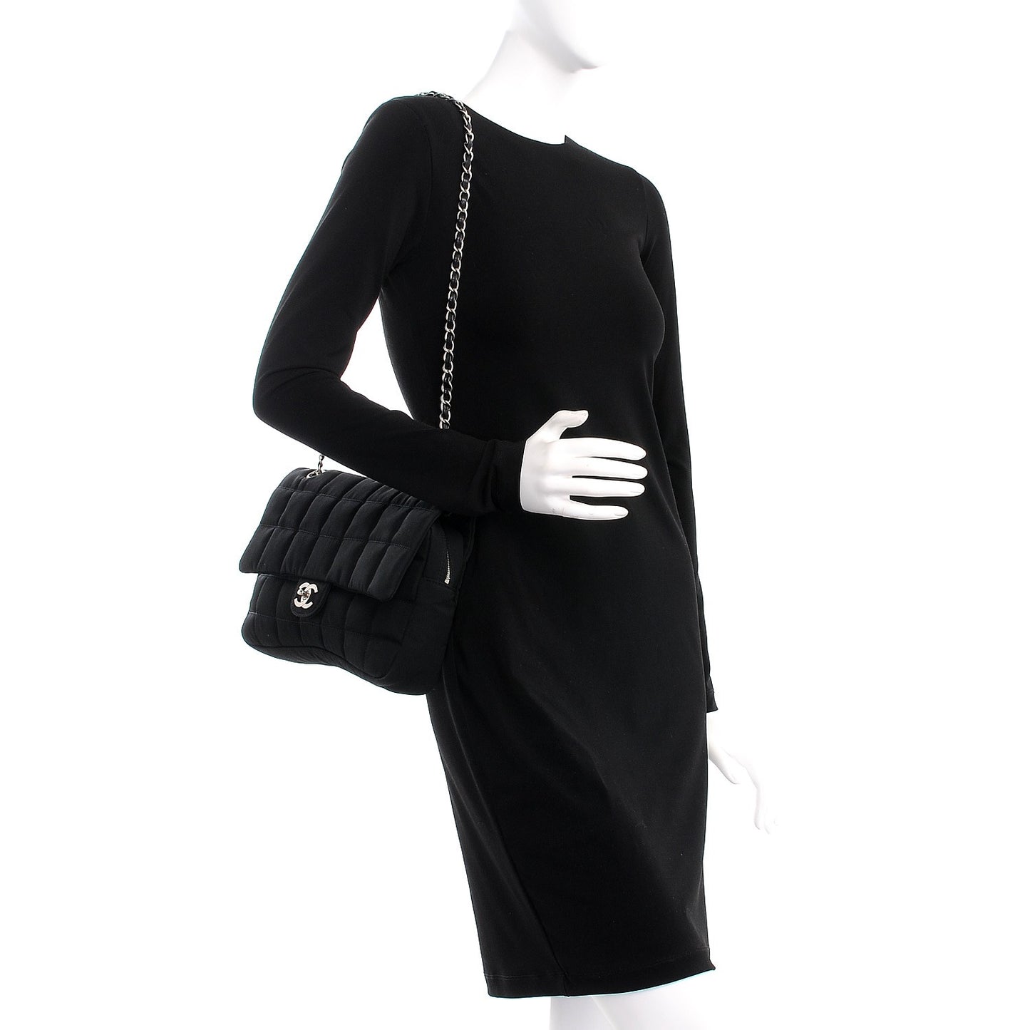 Nylon Square Quilted Flap Black