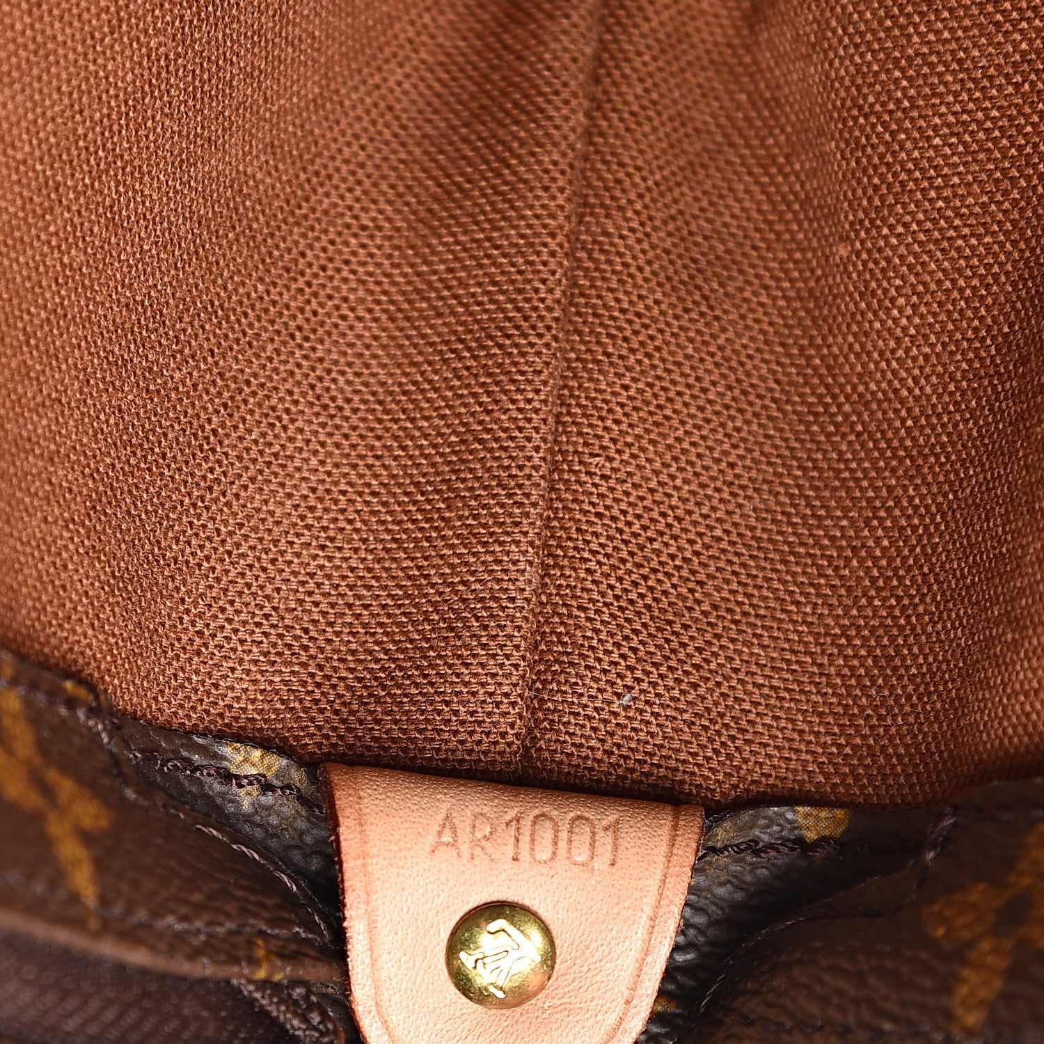 Louis Vuitton Monogram Cabas Mezzo 7 of 14