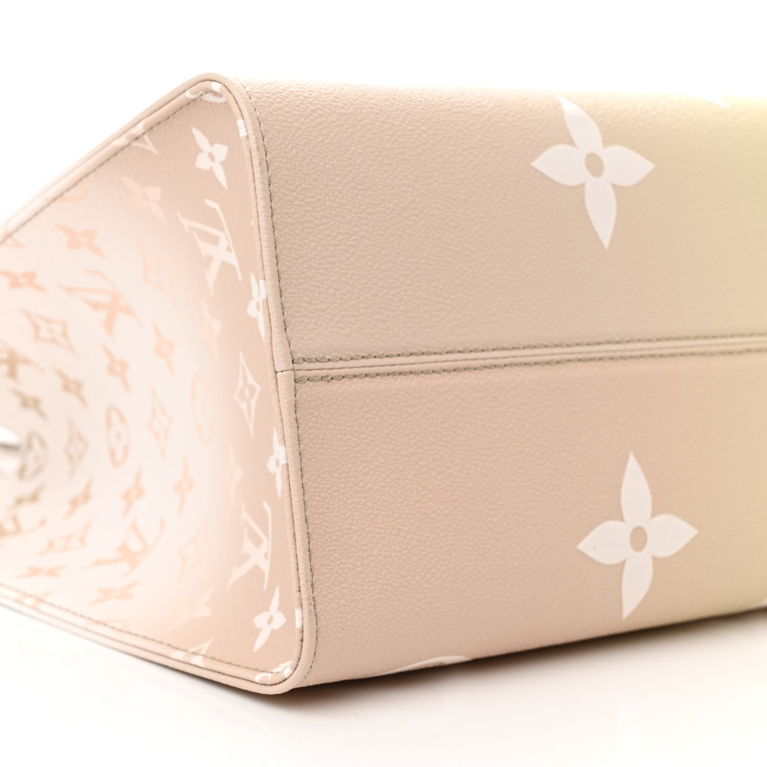 Louis Vuitton Monogram Giant Spring In The City OnTheGo MM Sunset Kaki 8 of 10