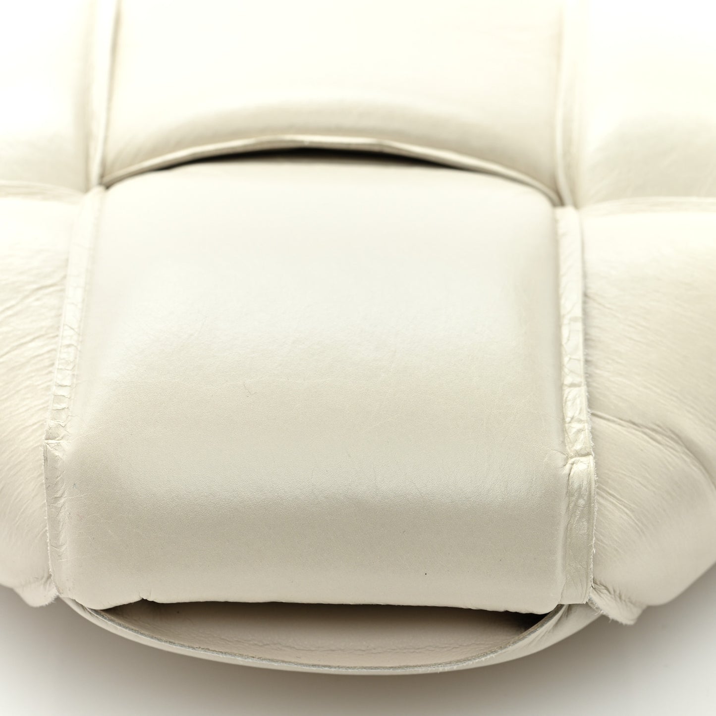 Nappa Maxi Intrecciato Padded Pouch Clutch Plaster