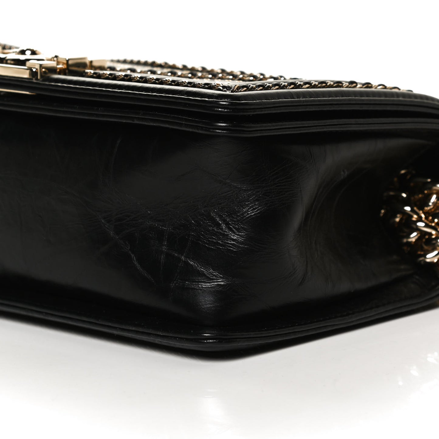 Crumpled Calfskin Chevron Chain Medium Boy Flap Black