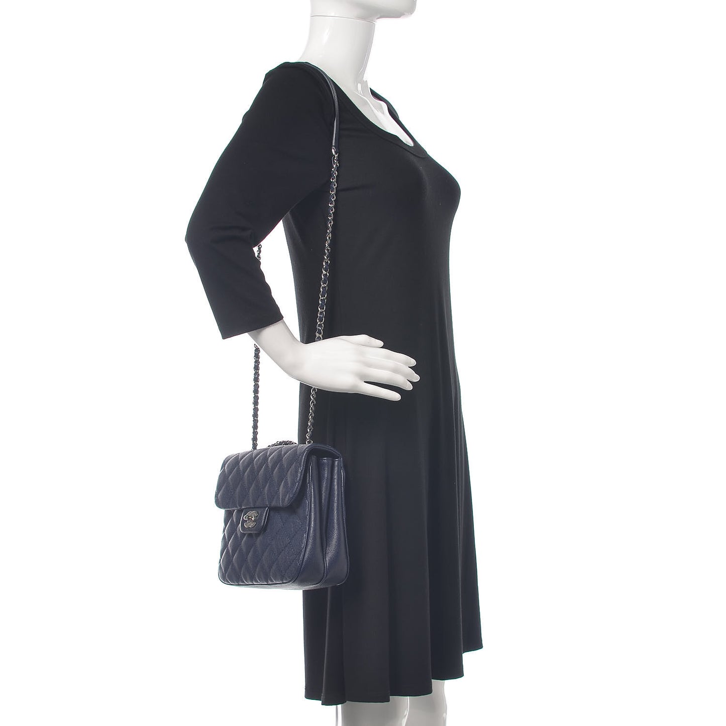 Caviar Quilted Medium Urban Companion Flap Navy