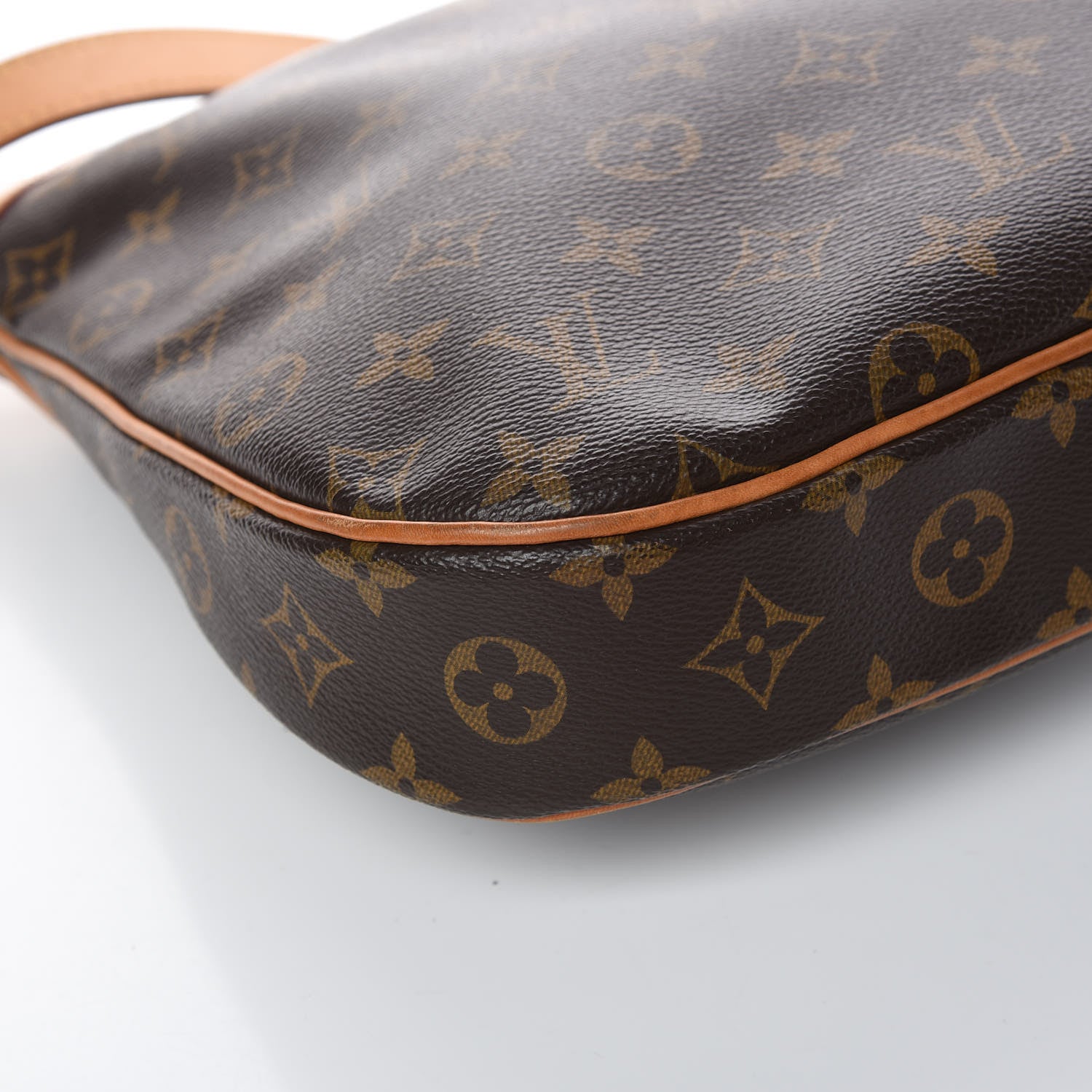Louis Vuitton Monogram Odeon PM 11 of 11