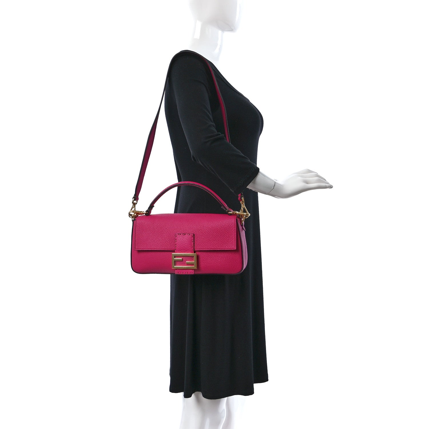 Fendi Cuoio Romano Selleria Baguette Fuxia 2 of 12