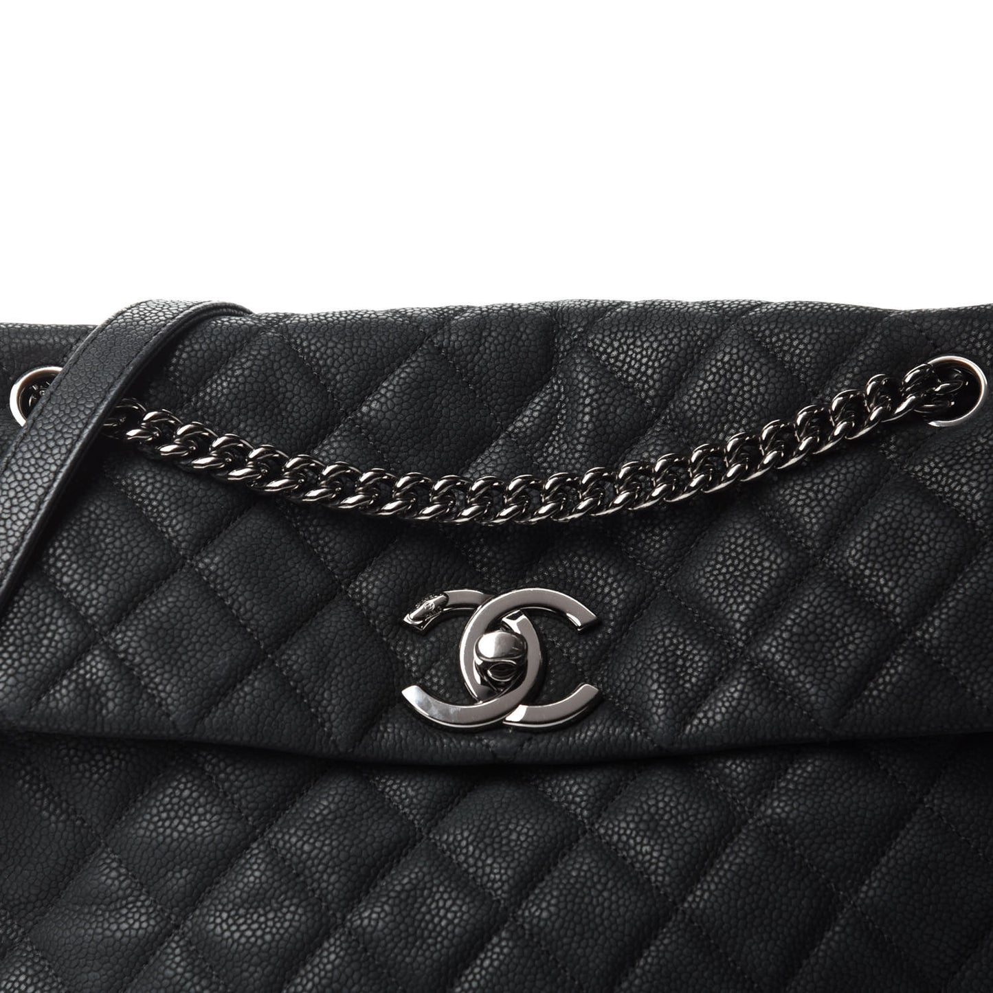 Iridescent Caviar Medium Lady Pearly Flap Black