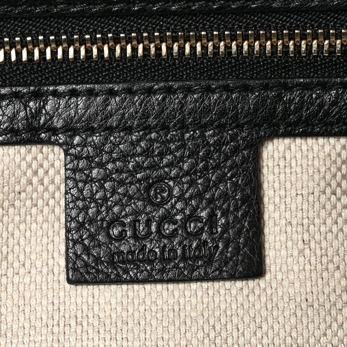 Pebbled Calfskin Medium Soho Hobo Black