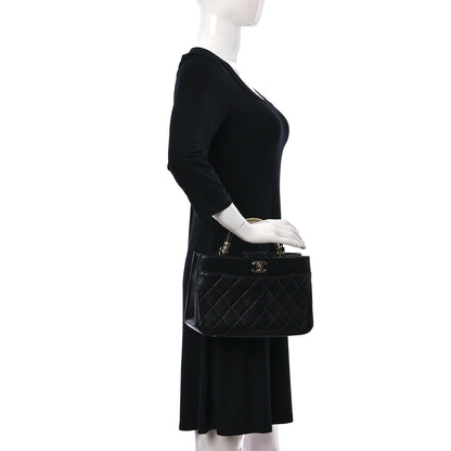 Chanel Lambskin Carry Chic Shopping Tote Black 3 of 25