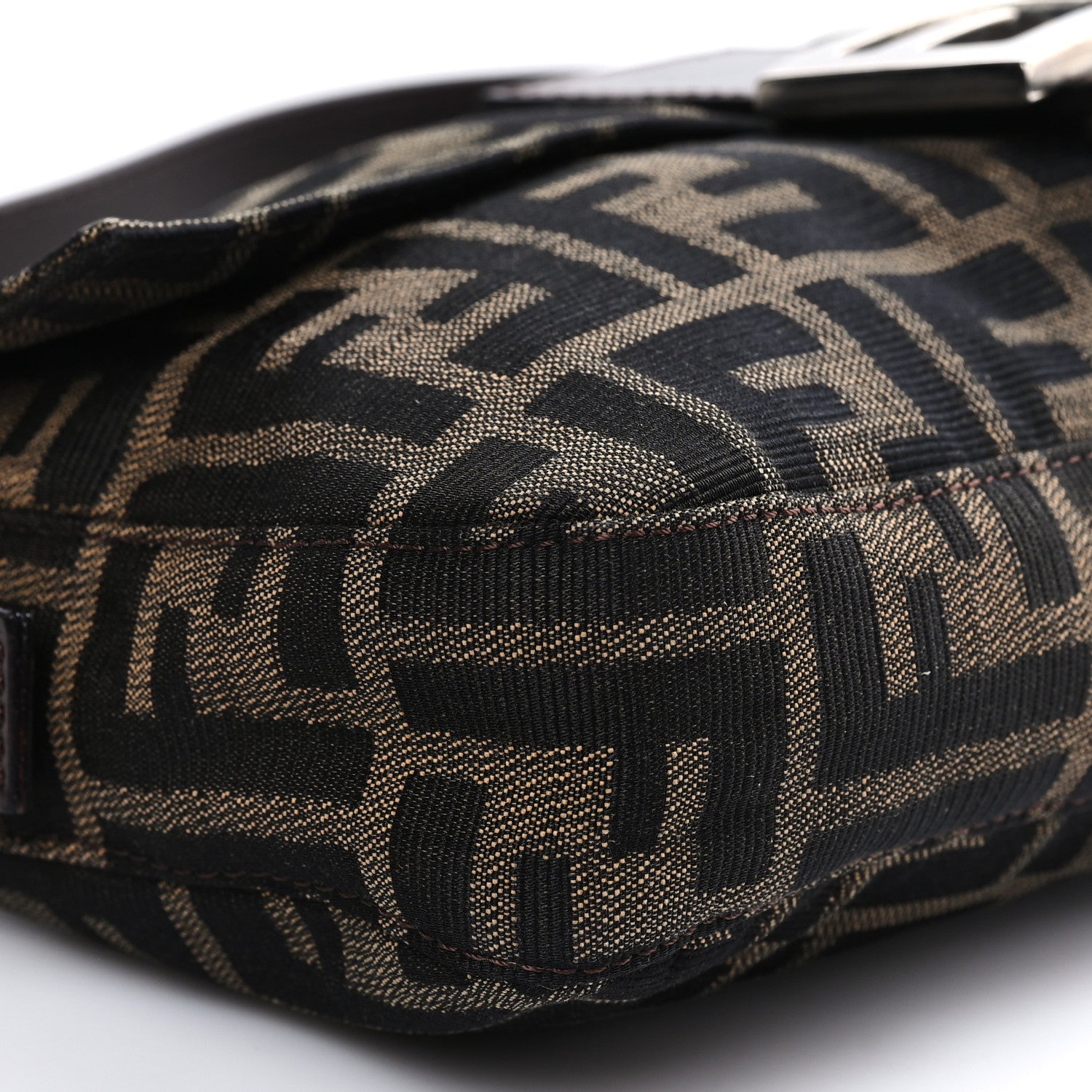 Fendi Zucca Baguette Tobacco 6 of 7