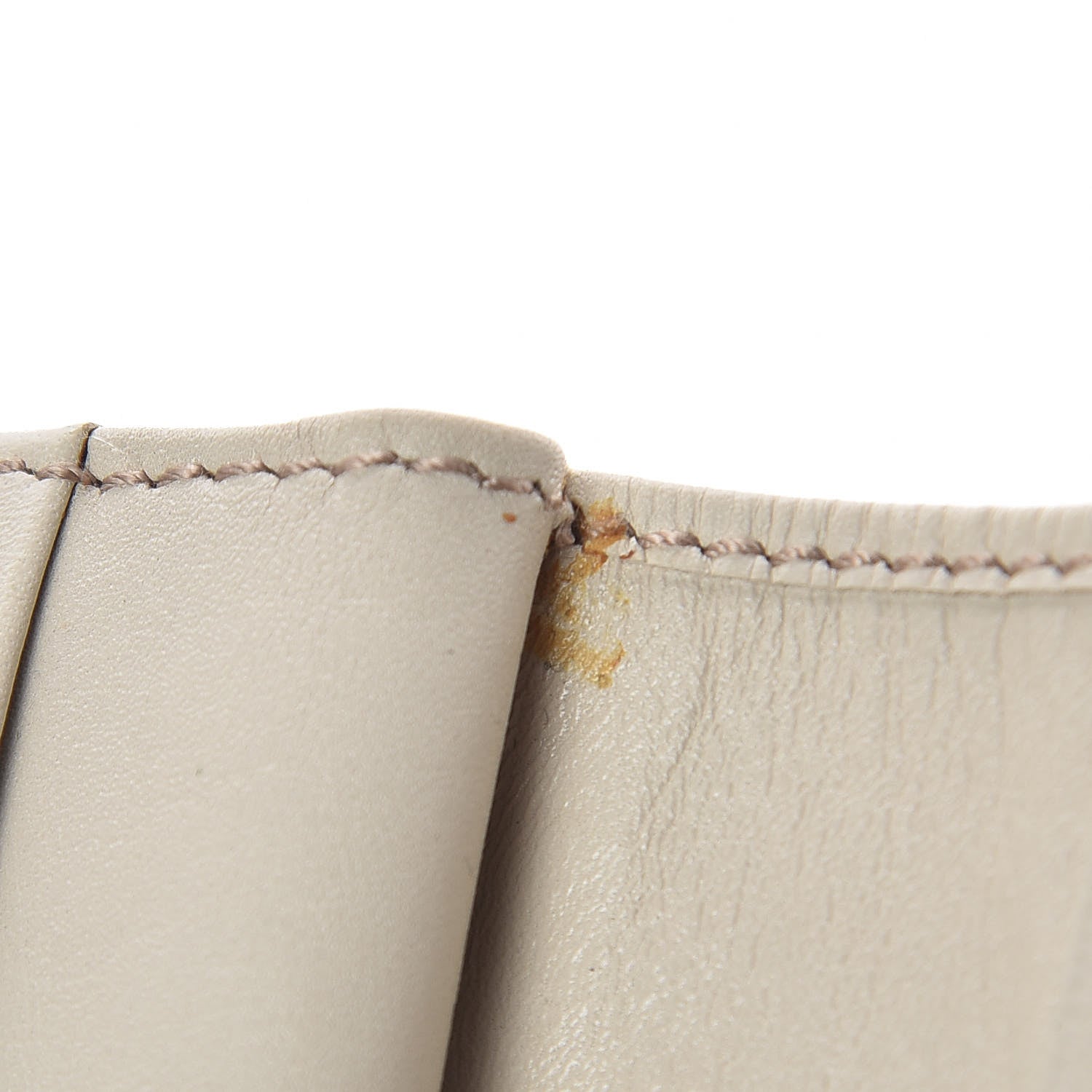 Gucci Guccissima Bi-Fold Wallet White 15 of 17