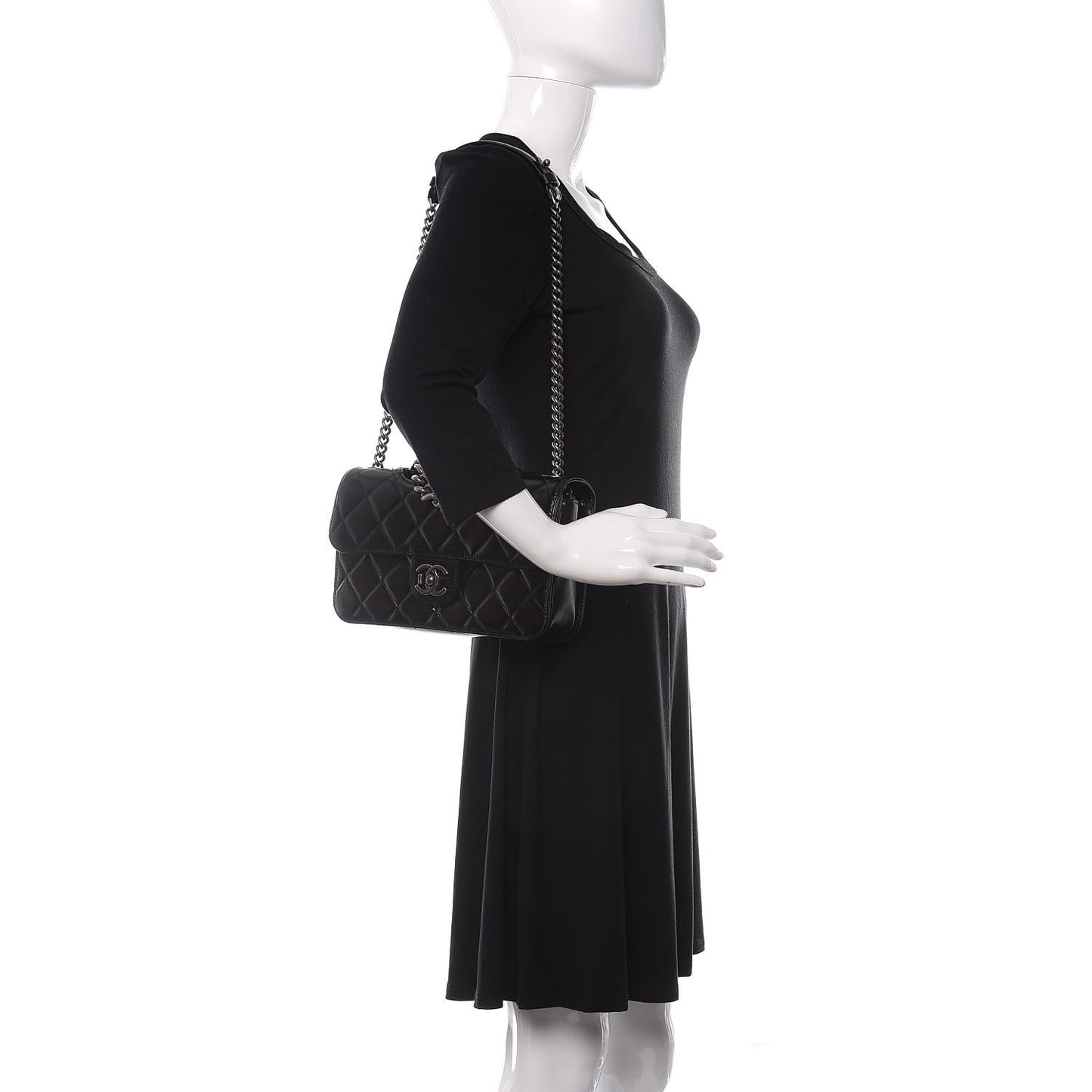 Glazed Calfskin Quilted Medium Perfect Edge Flap Black