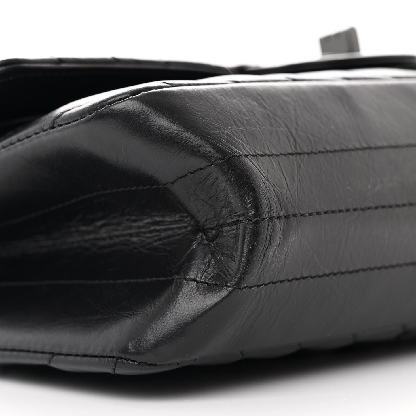 Aged Calfskin Chevron Quilted 2.55 Reissue 225 Flap So Black