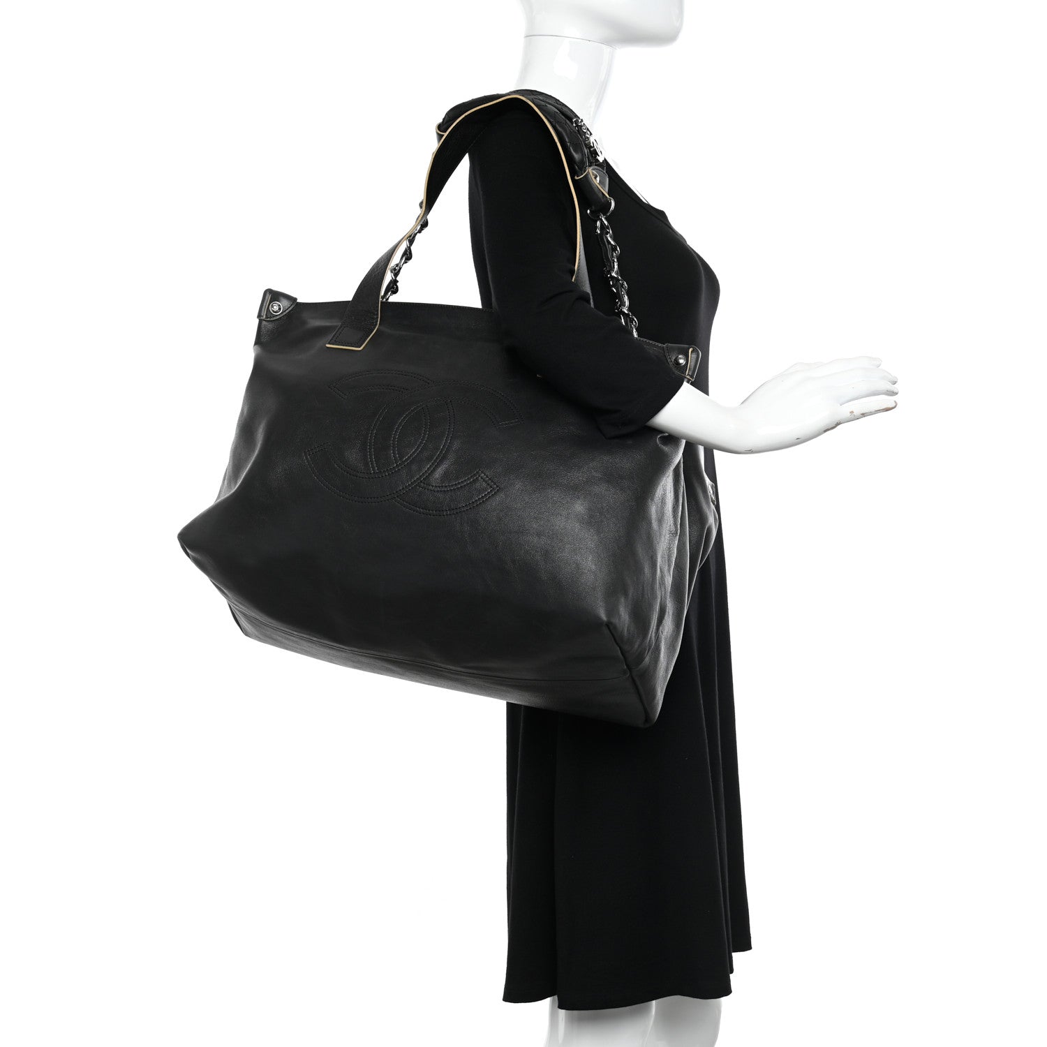 Chanel Lambskin Edgy XL Tote Black 3 of 17