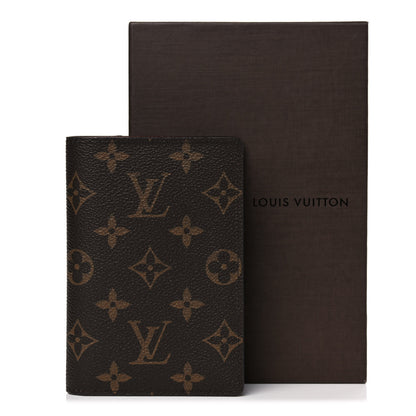 Louis Vuitton Monogram Passport Cover 8 of 8