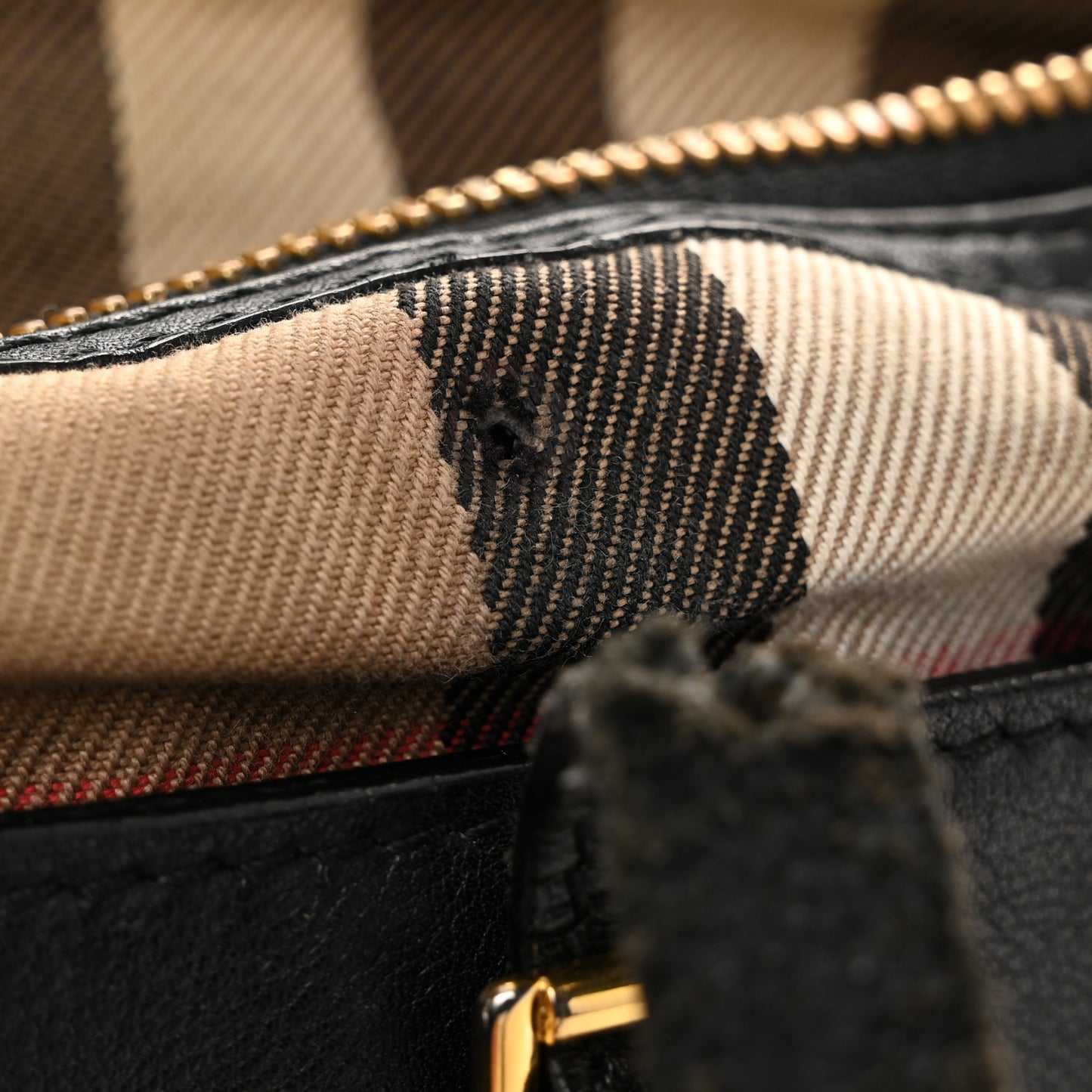 Calfskin House Check Small Salisbury Tote Black