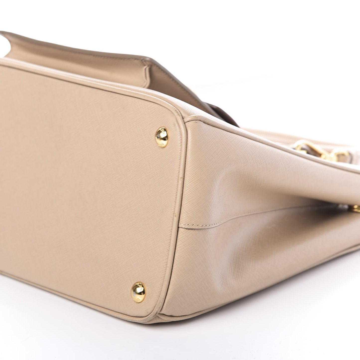 Saffiano Lux Galleria Front Pocket Tote Cammeo Caramel