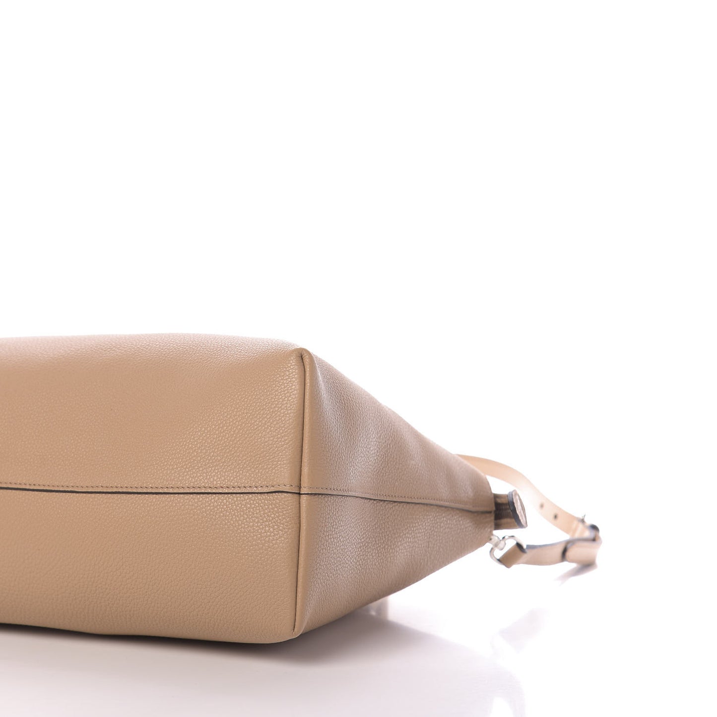 Vitello Phenix Tote Cammeo