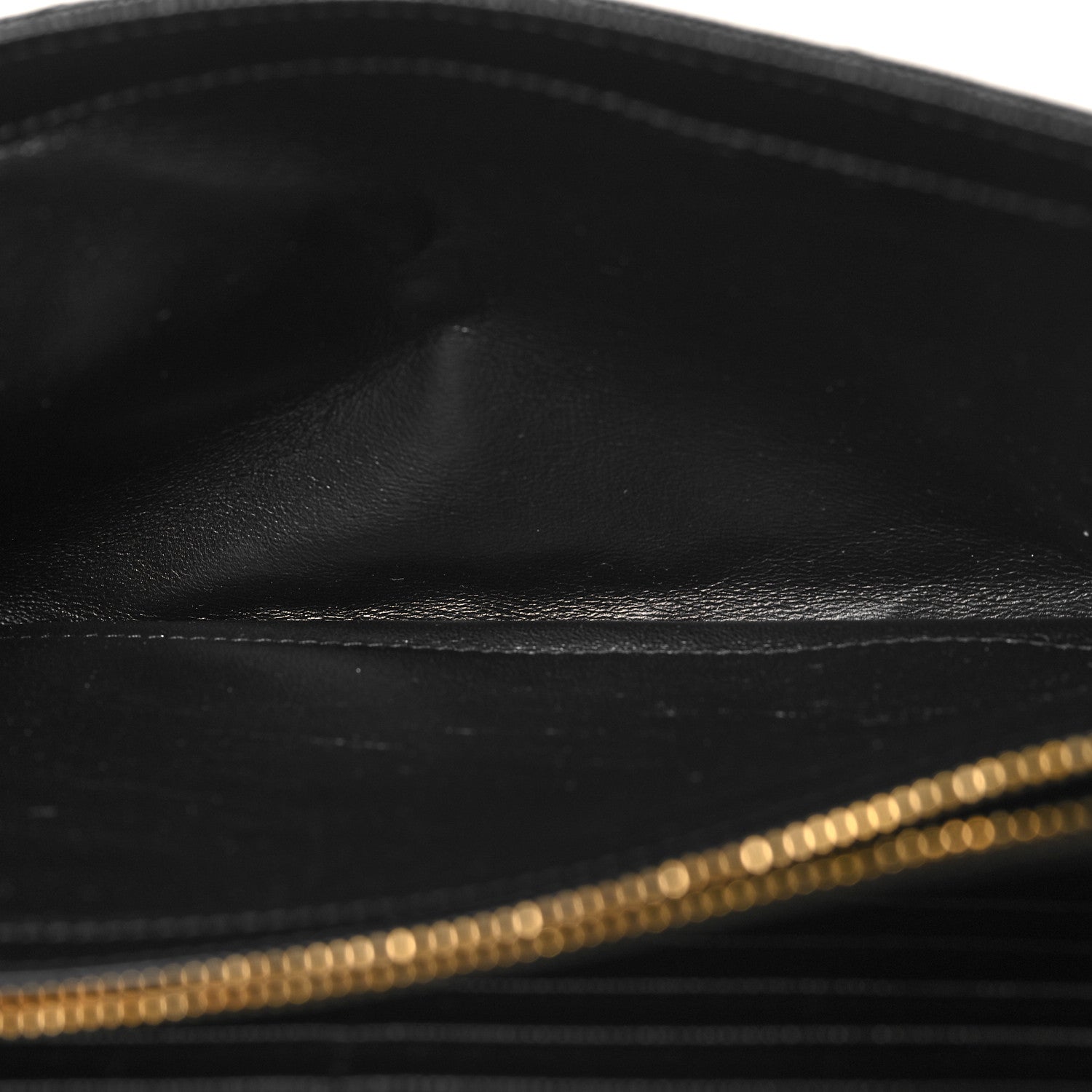 Saint Laurent Grain De Poudre Matelasse Chevron Monogram Chain Wallet Black 5 of 11