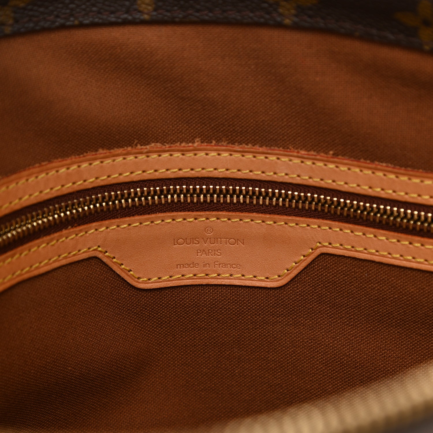 Louis Vuitton Monogram Cabas Mezzo 6 of 15