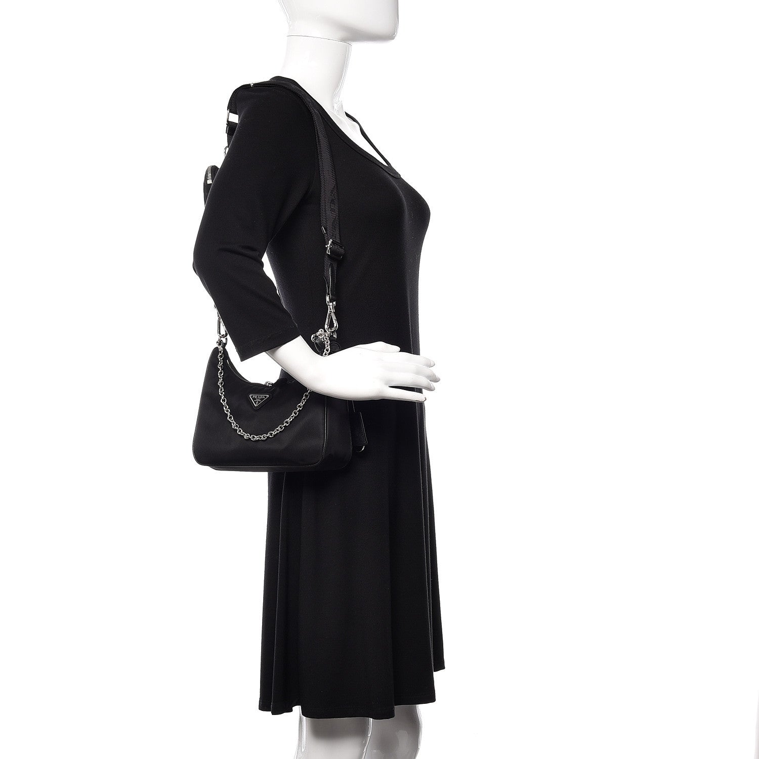 Prada Nylon Re-Edition 2005 Shoulder Bag Black 2 of 9