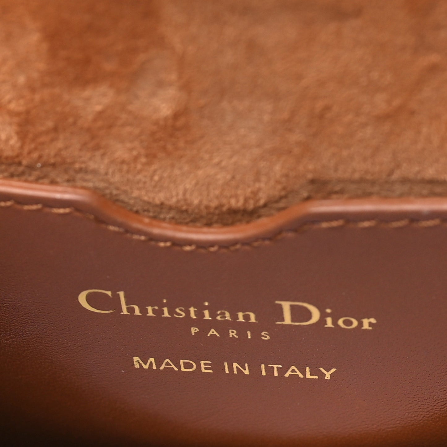 Box Calfskin Medium Bobby Flap Dark Tan