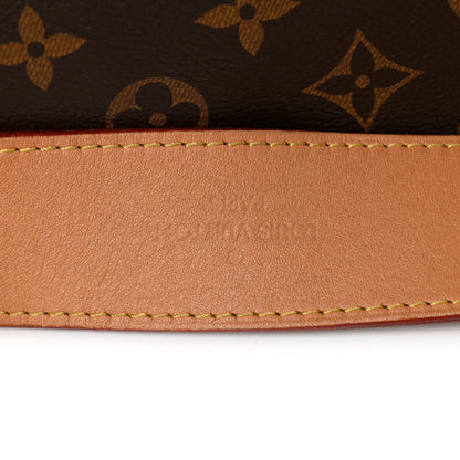 Louis Vuitton Monogram Carryall MM 5 of 10