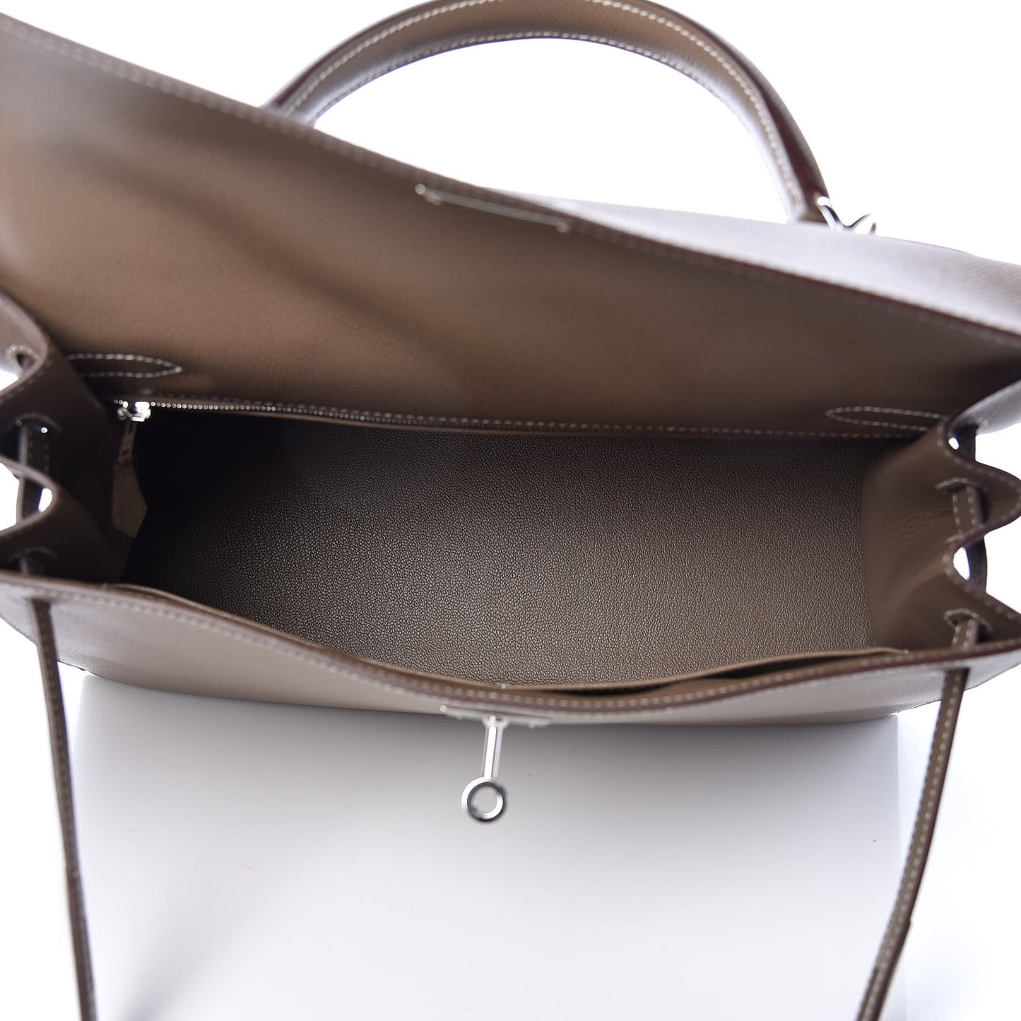 Epsom Kelly Sellier 32 Etoupe